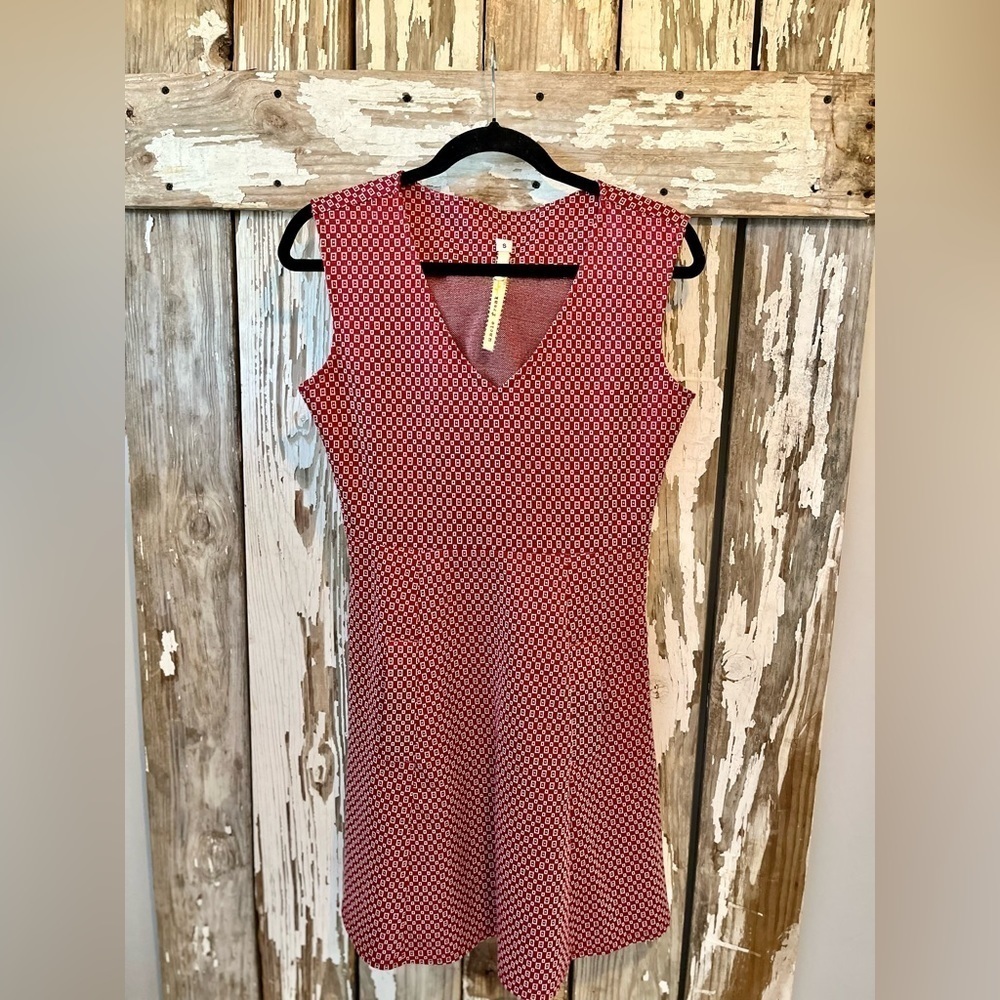 Uncle Frank size small red & white design dress